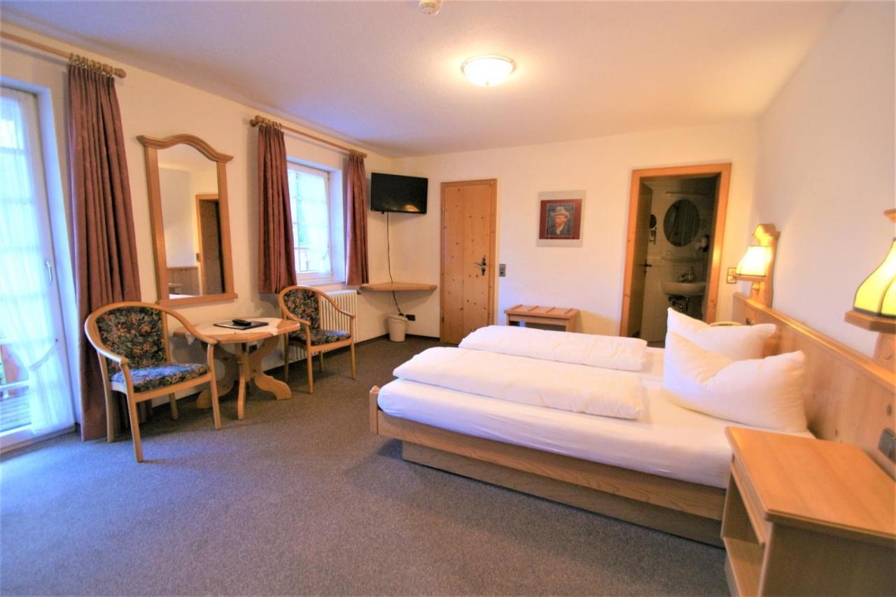 Zur Traube Schwarzwaldhotel & Restaurant Am Titisee Sankt Märgen Dış mekan fotoğraf